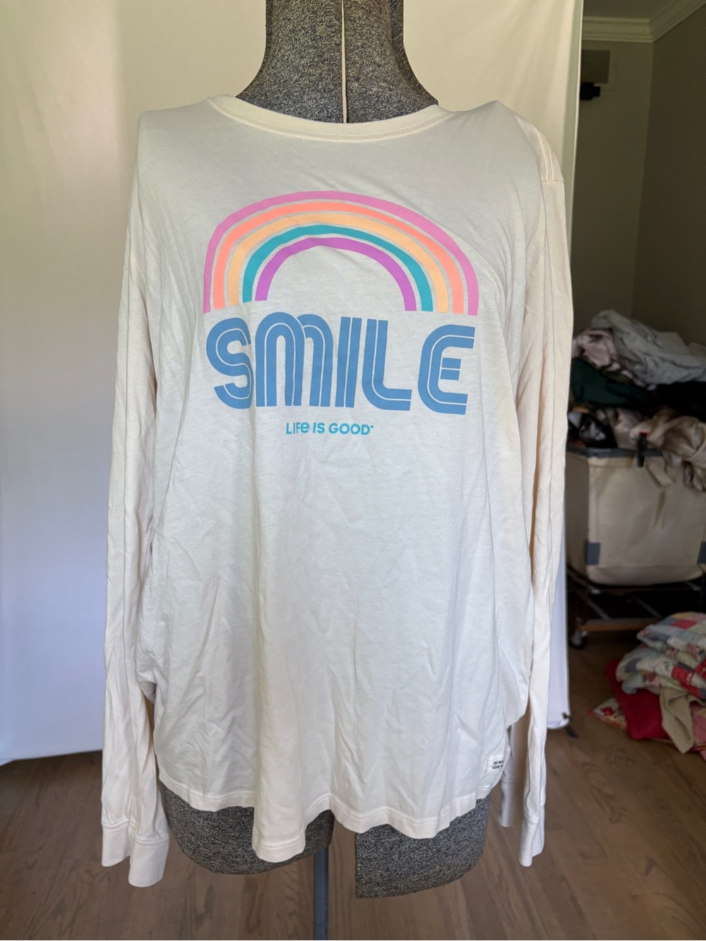 Life Is Good Cream Crusher-Lite XL Womens Tee with Subtle Logo Print